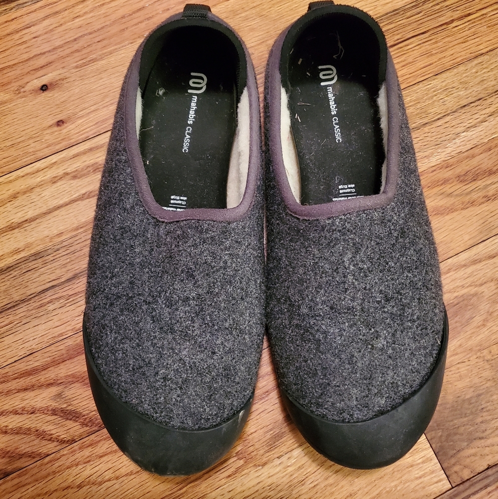 Mahabis in dark grey